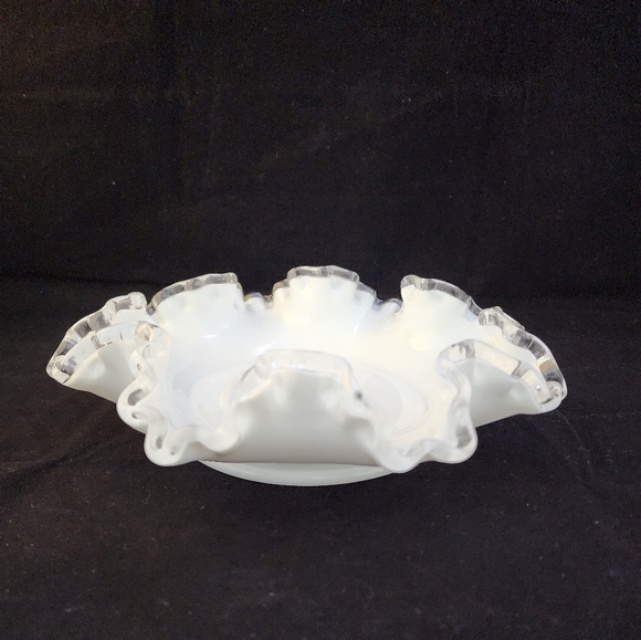 Vtg Milk Glass Silver Crest Ruffle Crimped Candy Nut Dish - Picture 3 of 11
